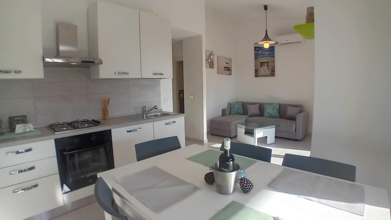 Villini Cala Del Sole - Infinityholidays Costa Paradiso Eksteriør bilde